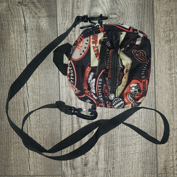 Harley-Davidson Handbags - Harley-Davinson Mini Me crossbody backpack belt bag